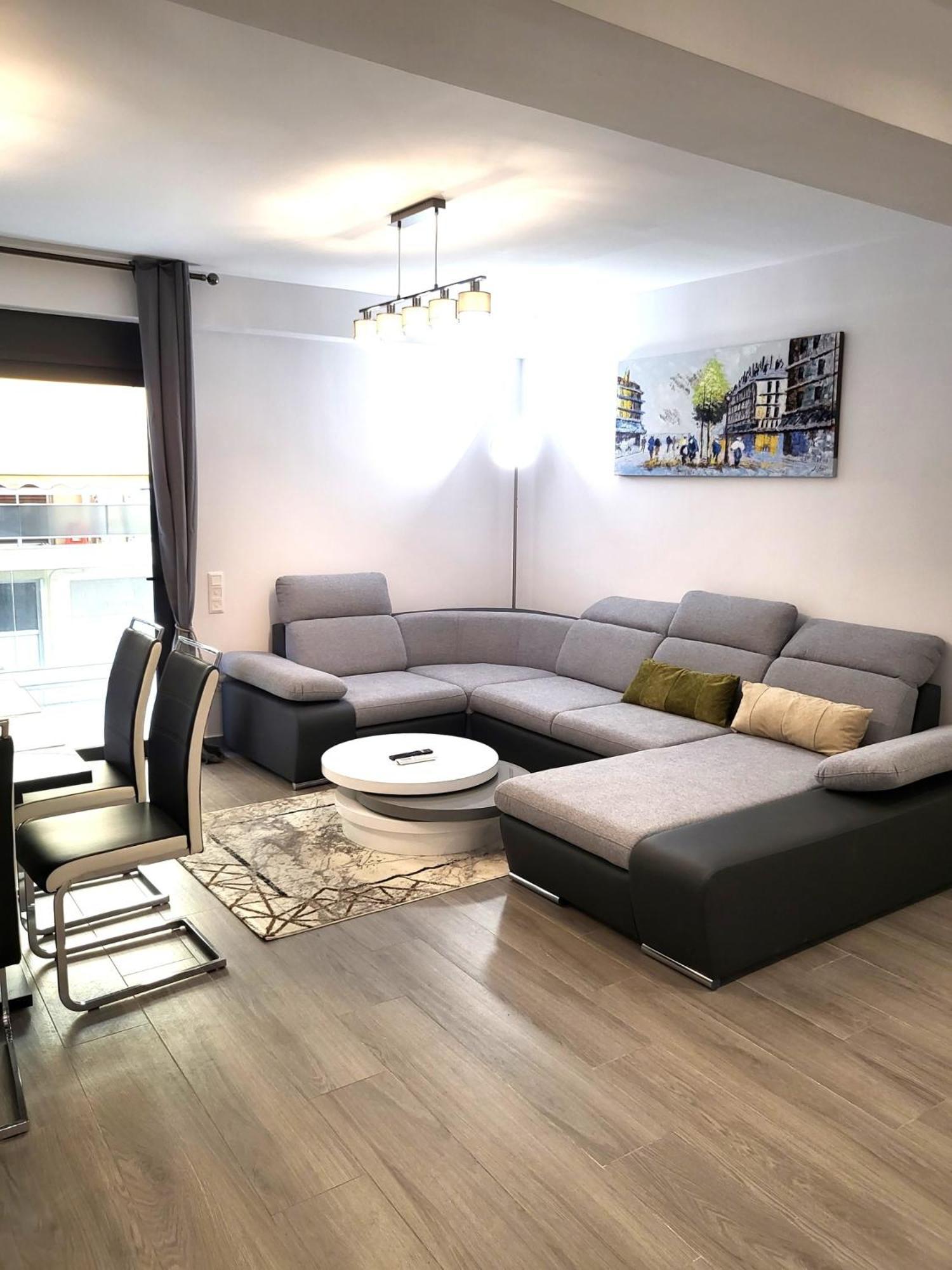 Fabilicious Suites - 2 Apartments- Romantic Jacuzzi & Spacious Family Comfort Atina Dış mekan fotoğraf