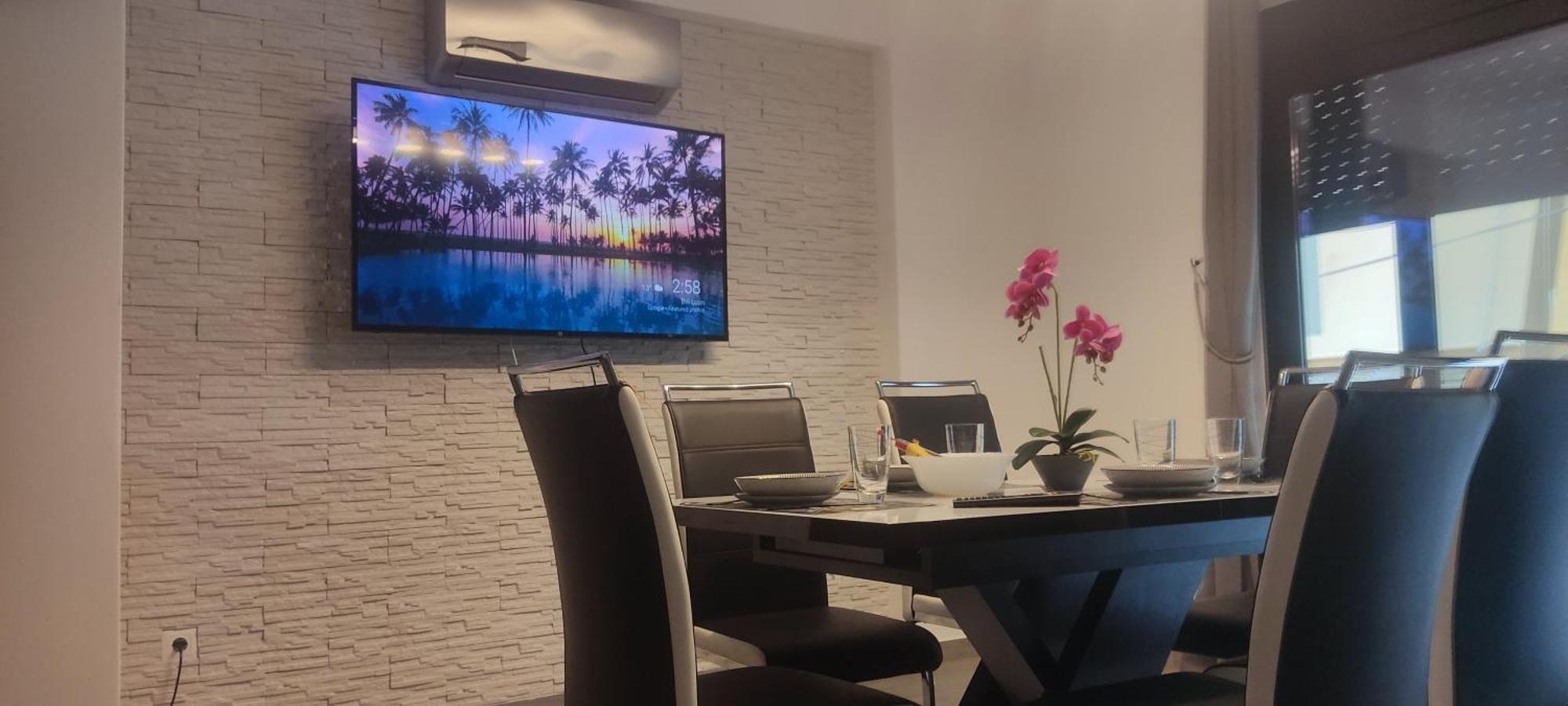 Fabilicious Suites - 2 Apartments- Romantic Jacuzzi & Spacious Family Comfort Atina Dış mekan fotoğraf